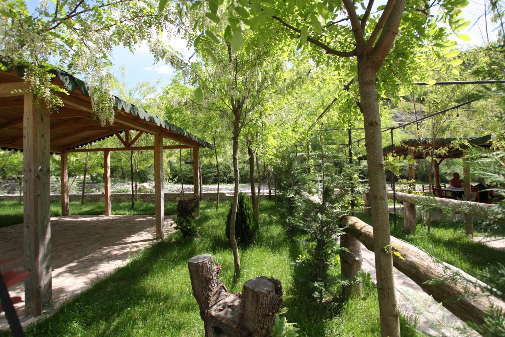 Lugina E Shengjergjit ,Bujtinat Villa Tirana Exteriör bild
